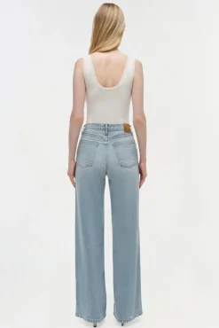 Women Simkhai Savana Straight Jean